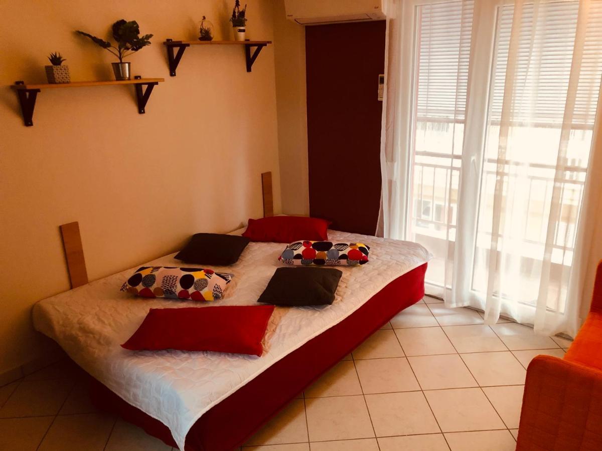 The Student'S Home Kavala Bagian luar foto